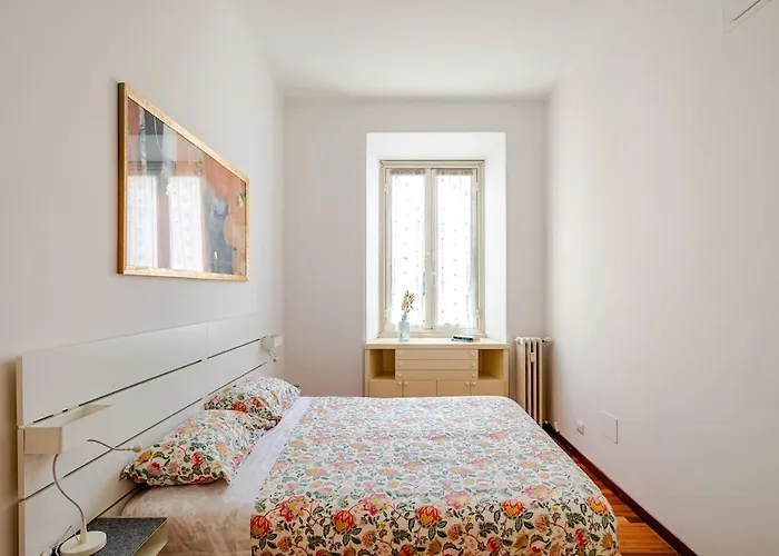 "la Luna Blu" Elegance And Comfort In Apartment Rom